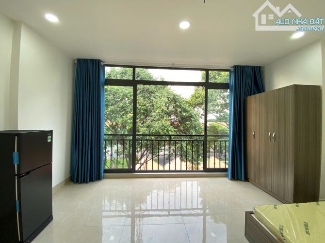 CĂN STUDIO FULL NỘI THẤT BAN CÔNG CỰC THOÁNG Ở QUẬN 10
