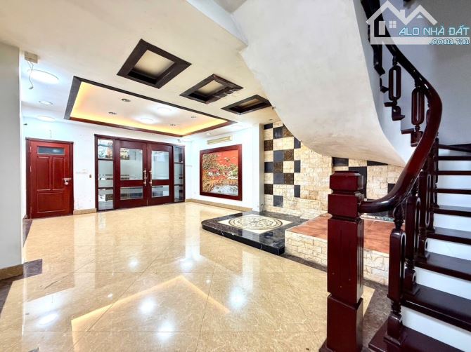 BÁN NHÀ PHỐ TÂN MAI, VỈA HÈ, Ô TÔ TRÁNH, GẦN HỒ ĐỀN LỪ 90M X 5 TẦNG GIÁ 24,5 TỶ