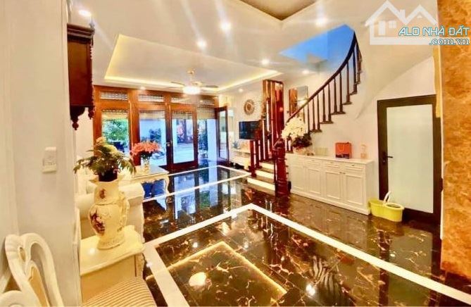 BÁN NHÀ TRỊNH ĐÌNH CỬU, HOÀNG MAI, 6 TẦNG THANG MÁY, 1 NHÀ RA PHỐ, 42M2, MT 4M, 8.8 TỶ