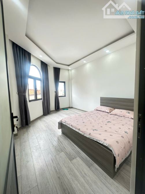 Nhà 4,5 × 9 m trệt + 2 lầu, hẻm ô tô, Nguyễn Văn Quá, Quận 12, Giá dưới 4 tỷ