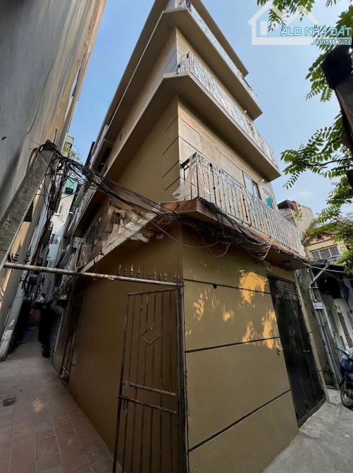 BÁN NHÀ CHDV NGÕ 8 LÊ QUANG ĐẠO