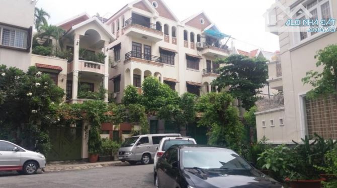 Bán nhà 231m2 Hẻm nhựa 10m Cao Thắng, Quận 3, DT: 13m x 18m, giá 80 tỷ
