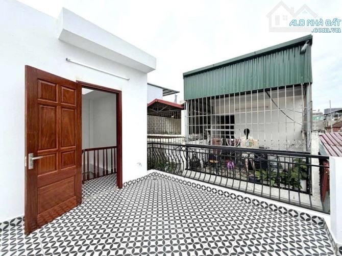 Lê Duẩn  Phố- Đống Đa QUẬN- Trung tâm quận, ngay Văn Miếu, Nguyễn Khuyến, Lăng Bác.