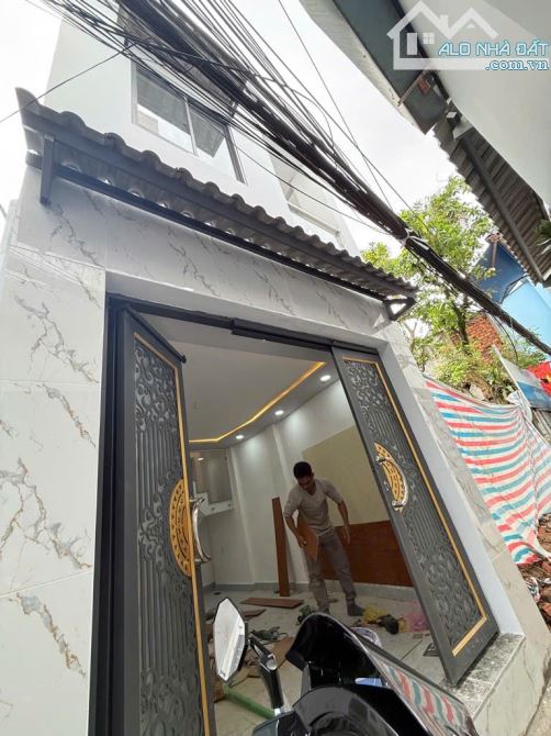 -- Chủ cần bán nhanh nhà q4 không quy hoạch