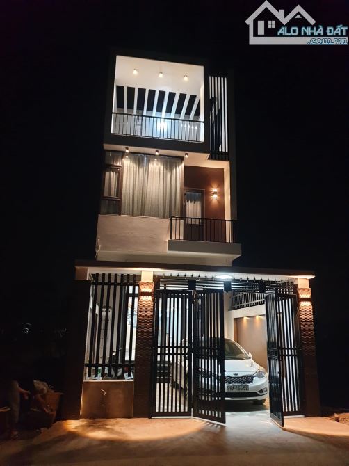 Bán nhà 3 tầng mt Nguyễn Xí MT đường 7m5, Hòa Minh, Liên Chiểu, 100m2, 7 tỷ 35