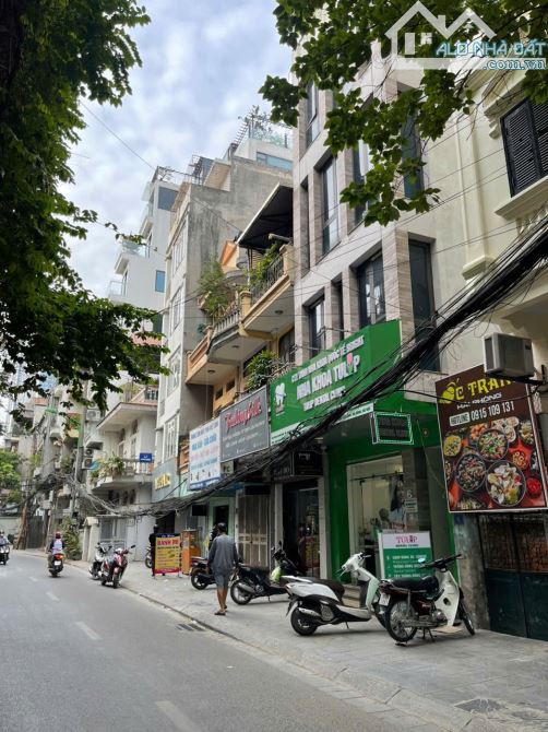 Bán nhà mặt phố Vạn Bảo - 26 Tỷ - 71m - 2 thoáng - Vỉa hè rộng