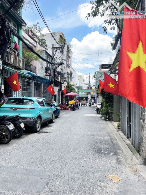 💪Phú Nhuận: Nhà 2 Tầng, Khu Dân Trí, DT 38m2, Giá 4.67 Tỷ.