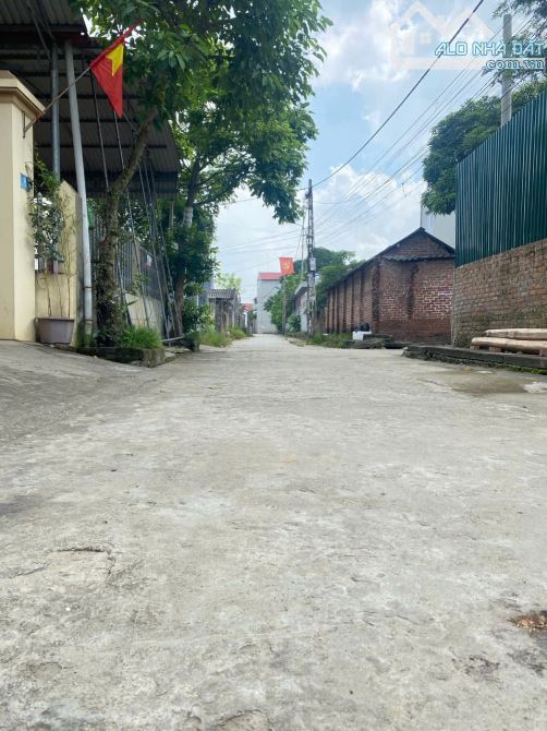 BÁN GẤP CĂN GÓC 3 TẦNG 106M2 TẠI KHÊ NỮ, NGUYÊN KHÊ, ĐÔNG ANH, HÀ NỘI. GIÁ 11 TỶ CÓ TL