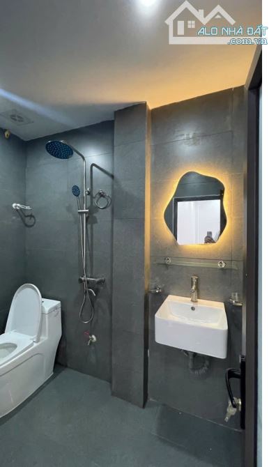 Bán nhà Mậu Lương Hà Đông 5 tầng, gần hồ và ô tô, thông sang Xa La, 5 tỷ 6