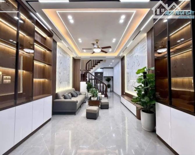 ✨ CỰC HIẾM – NHÀ ĐẸP NGỌC THỤY – 52M² – GIÁ CHỈ 7.3 TỶ! GẦN MIPEC - GẦN Ô TÔ ✨