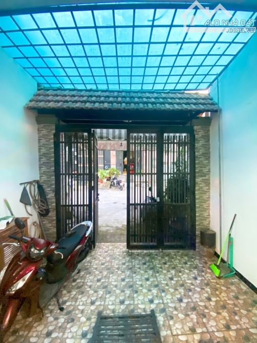 Bán gấp nhà đẹp ở ngay An Dương Vương, xe hơi ngủ nhà, 65m2, 5T, SHR, chỉ 8.8 tỷ.