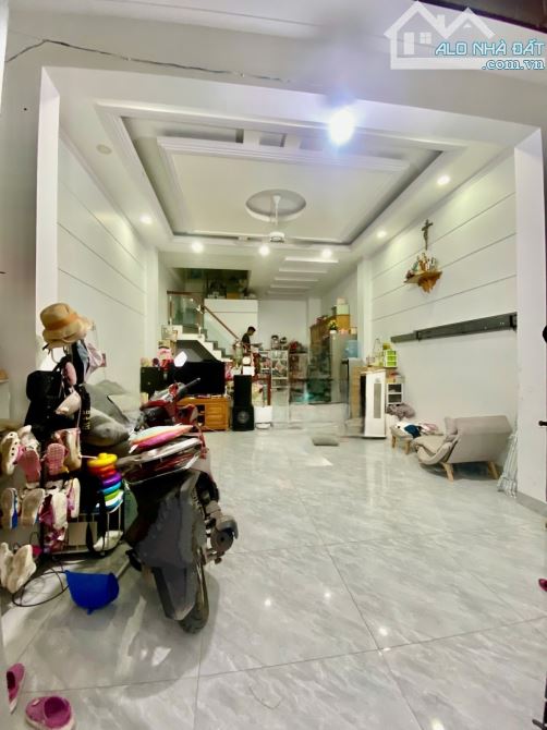 BÁN NHÀ TRUNG MỸ TÂY QUẬN 12 - KHÔNG CÓ CĂN THỨ 2 ĐỂ SO SÁNH GIÁ KHU VỰC NGUYỄN ẢNH THỦ.