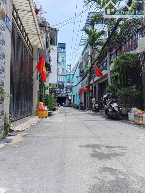 NHÀ PHỐ TÂN PHÚ ĐƯỜNG LÊ TRỌNG TẤN, 2 TẦNG, HẺM Ô TÔ 6M, CHỈ HƠN 4 TỶ