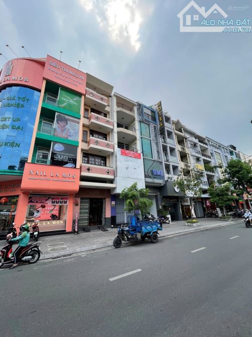 Mặt tiền đường nội bộ khu P. 7 Q. Tân Bình, DT: 6.5x17m (112m2) 5 tầng mới, giá chỉ 20,5tỷ