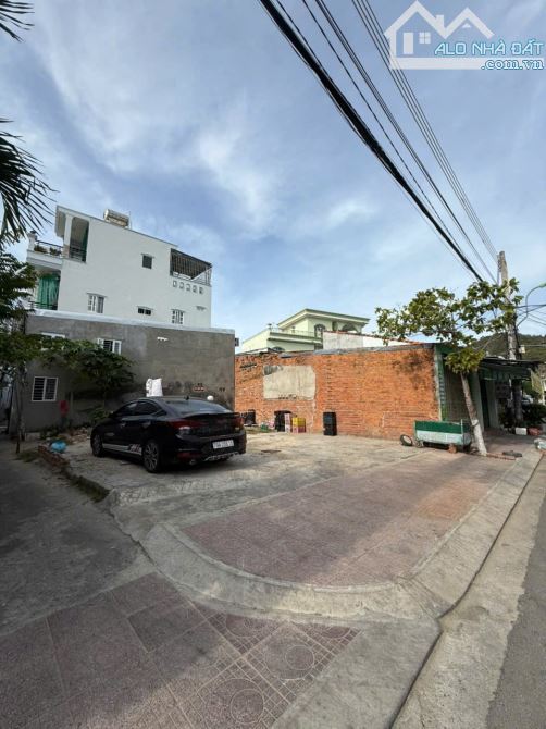 Bán nhanh lô góc 2  MT đẹp vuông vức khu TDC vĩnh trường. DT 117m ngang 9,5m giá 5ty500tr