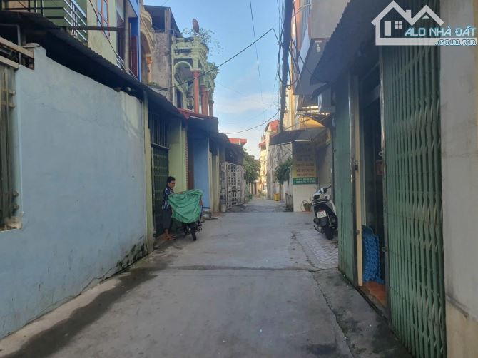 Bán nhà 3 tầng đường Trần Xuân Soan giáp đường Bình Than, Đại