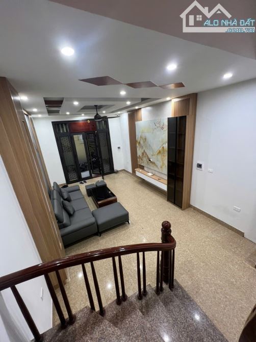 Bán nhà 42m2 x 4 tầng, mặt tiền 4m, giá 7.9 tỷ Kim Giang