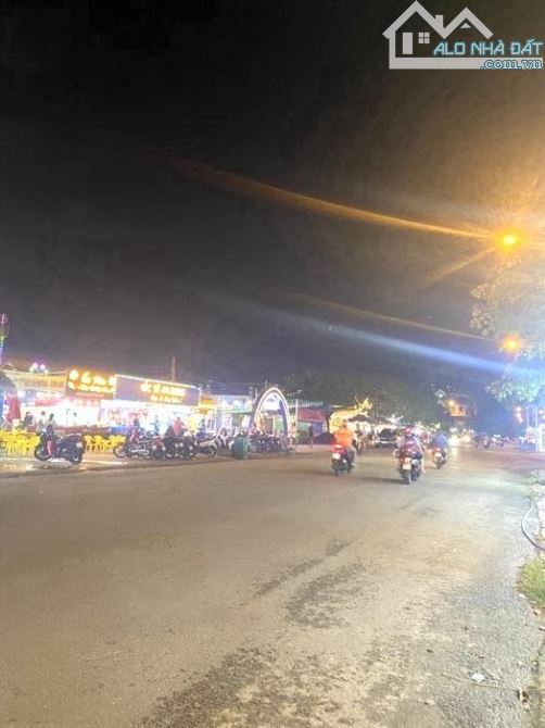 Mặt tiền kinh doanh đường ĐÔNG HƯNG THUẬN 10, Q12, DT 267m2 (6 x 47), nhà Cấp 4.