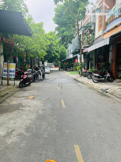 🏩 Bán đất tặng nhà mt Phan Phu Tiên, 84m2, 5.5 tỷ tl