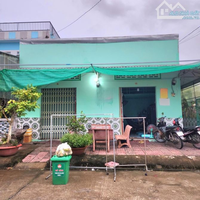 Bán dãy trọ 5 phòng + 2 kiot siêu đẹp, đang full khách thuê – Tân Thông Hội, Củ Chi