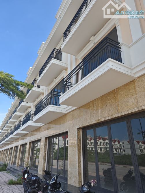 Rất tiếc khi phải bán lô đất kinh doanh được hàng. Tại Đại Thượng-Đại Đồng-Bắc Ninh