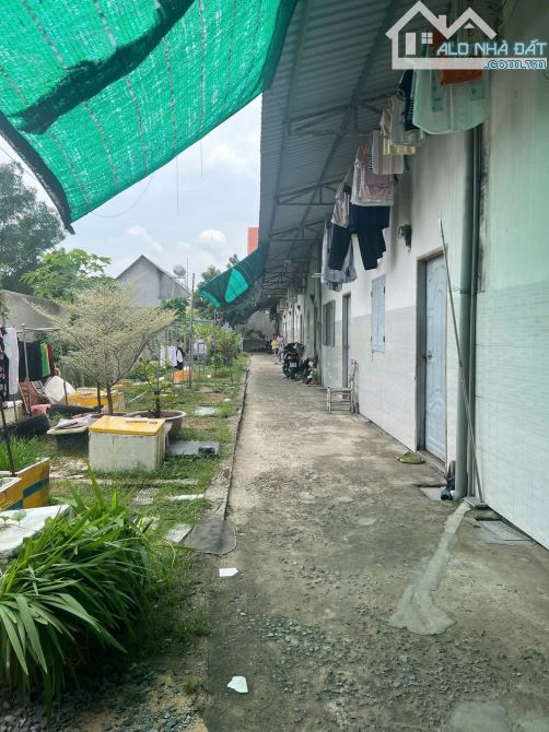 Bán 9 phòng trọ, 1 kiot gần chợ Lái Thiêu, 594m2 đất giá 13 tỷ 990