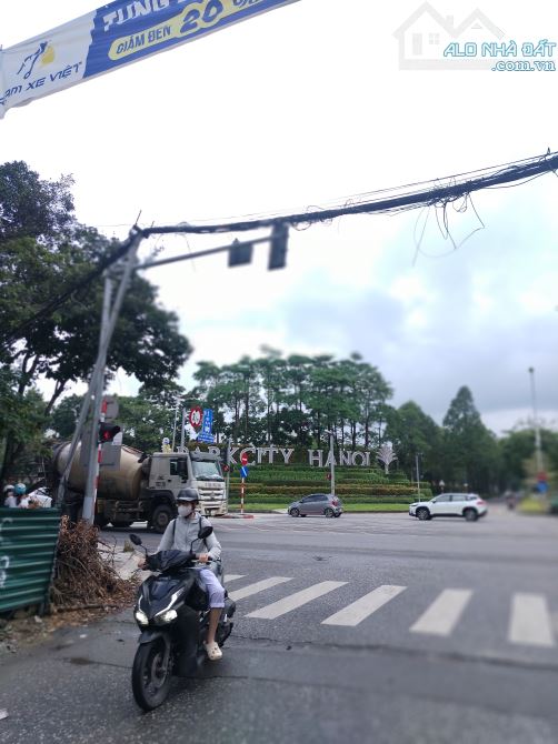 Bán lô đất kdt La Khê- đối diện công viên và hồ- trục pảkcity-kinh doanh - giá chỉ 1x tỷ