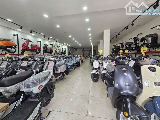 CHo thuê mbkd mặt tiền đường Nguyễn thái sơn 8x25m thông suốt