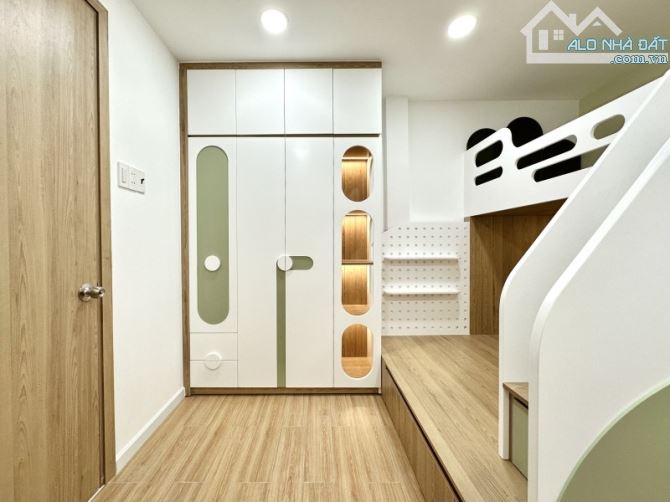 BÁN NHÀ Ô TÔ TRÁNH - 200M TỚI ĐINH TIÊN HOÀNG Q1 - 3 TẦNG - 24M2 NGANG LỚN 7M – CHỈ 5.68 T