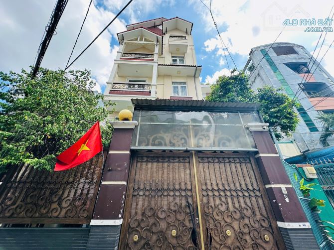 BÁN NHÀ GÓC 2 MẶT TIỀN, ĐƯỜNG HOÀNG HOA THÁM Q.PHÚ NHUẬN, DT: 6.5X15M, KC: 5 TẦNG,18.2 TỶ