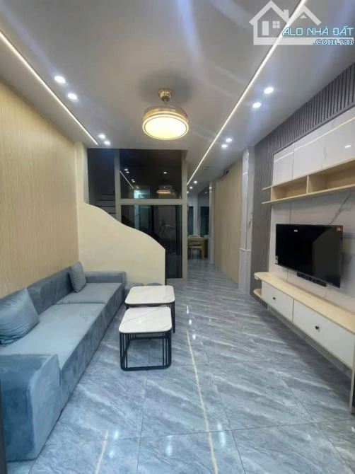 NHÀ ĐẸP NGỌC THỤY, LONG BIÊN CỰC HIẾM – THANG MÁY – FULL NỘI THẤT