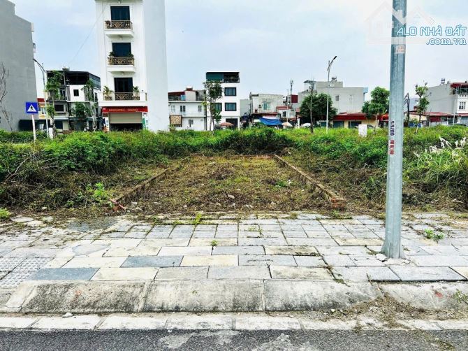 Bán đất tái định cư 9,2 ha Thành Tô view công viên - DT 40m - Mt 4m giá 91 triệu/m