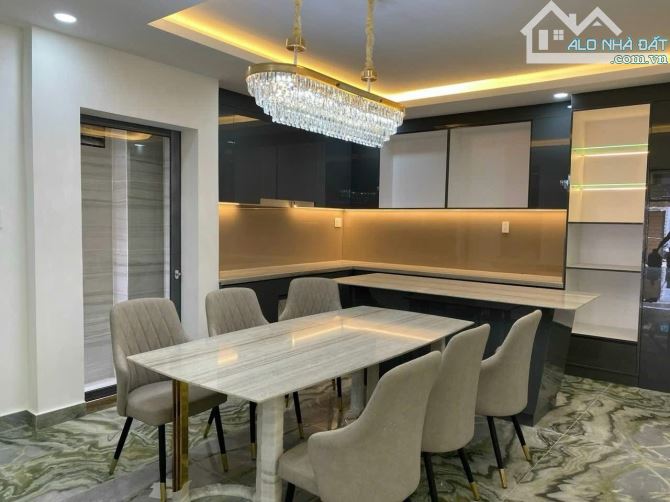 Villa Hẻm 10m Trần Huy Liệu, 5x24m, nở hậu 5.7m, 4 tầng, 24 tỷ