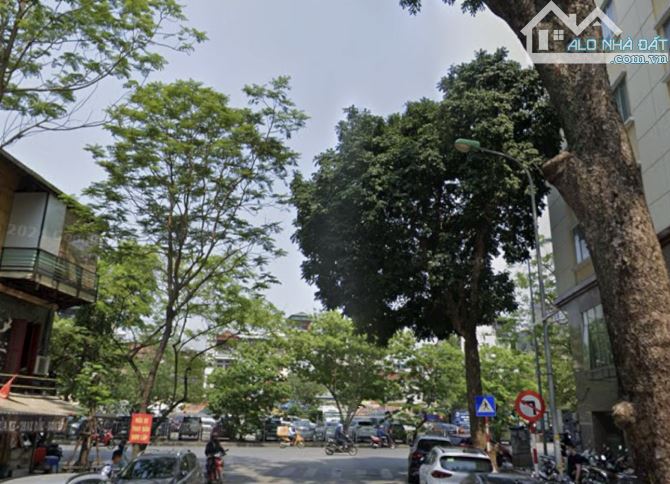 ⭐️BÁN GẤP NHÀ MẶT PHỐ LÊ PHỤNG HIỂU 200M2,LÔ GÓC, VUÔNG GIÁ 137 TỈ CÓ THƯƠNG LƯỢNG