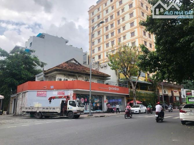 Siêu khan hiếm bán nhà góc 2MT Kỳ Đồng, Quận 3 - DT:20x10m -Hầm 7T- HĐT:150trđ - Giá 80tỷ