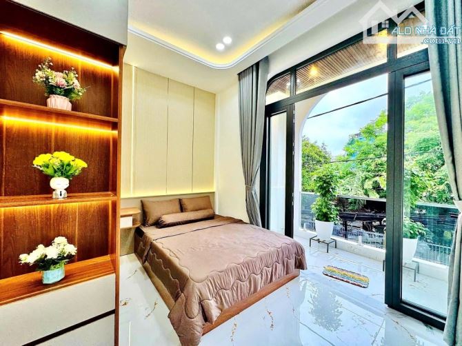 Nhà mặt tiền quận Gò Vấp 42m2 giá 6 tỷ 280 đường 10m kinh doanh đa ngành đường số 8 P11