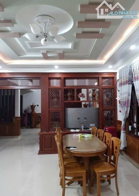 Bán nhà Đội Cấn Ba Đình, 85m2x2T,MT 6m, 2 mặt ngõ ôtô tránh, khu cán bộ cấp cao, chỉ 21 tỷ