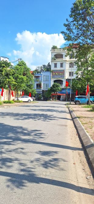 🔥🔥CHỈ HƠN 4 TỶ - ĐẤT ĐẸP - Ô TÔ ĐỖ CỬA - NGÕ THÔNG TỨ TUNG - SÁT TP THÔNG MINH - GẦN CẦU