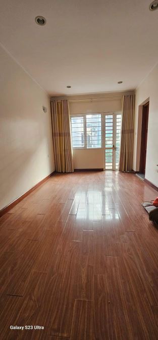 Bán nhà đẹp Hào Nam nhà dân xây, 52m2, 4m mặt tiền, 11 tỷ