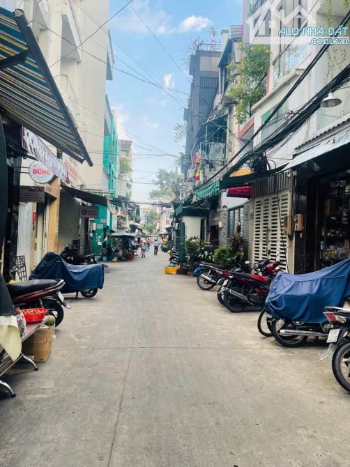🏡 NHÀ BÁN! KHU VIP ĐỒNG NAI QUẬN 10 - HẺM XE HƠI - GIÁ CHỈ 6.8 TỶ - NỞ HẬU - NGAY TTTM!