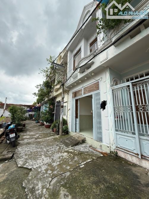 ÂN PHÚ - KHU VIP TÂY THẠNH - TRƯỜNG CHINH - NHÀ 2 TẦNG KIÊN CỐ - 40M2 - 4 PHÒNG NGỦ - HẺM