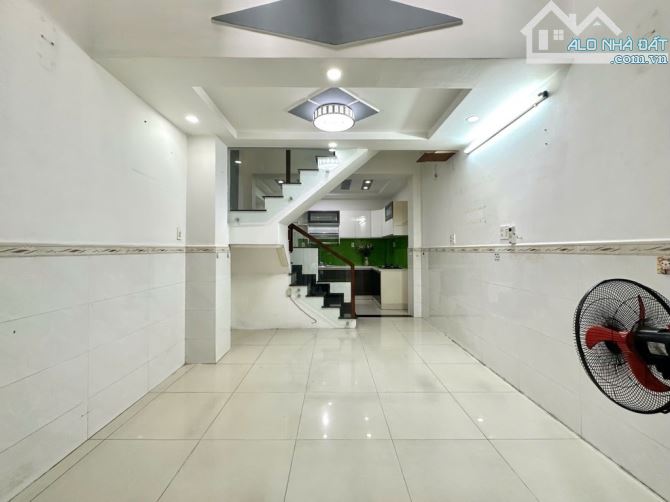 VIP QUẬN 3 - LÝ CHÍNH THẮNG - NGAY HOÀNG SA - THÔNG KHẮP NGẢ - 33M
