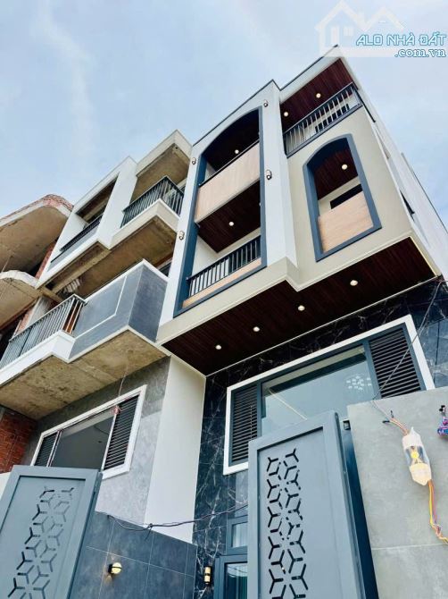 Khu Phân Lô - Hẻm 5M Xe Hơi Ngủ Nhà - 49M² - 5Tầng BTCT Full Nội Thất