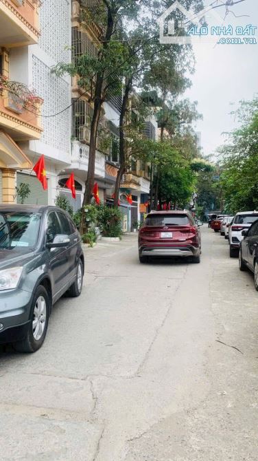 BÁN TÒA NHÀ 7 TẦNG THANG MÁY PHỐ KHƯƠNG HẠ THANH XUÂN - NHÀ MỚI KENG THIẾT KẾ HIỆN ĐẠI