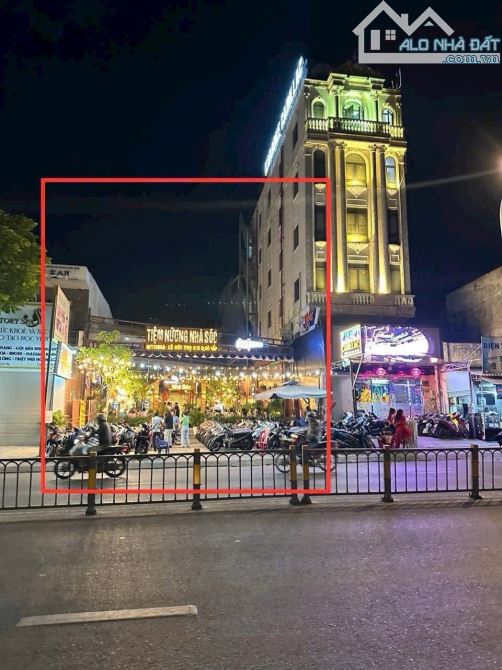 Nhà bán MT Lê Đức Thọ P.13 Gò Vấp DT: 12x31m CN: 303 m² Giá bán: 42 tỷ TL