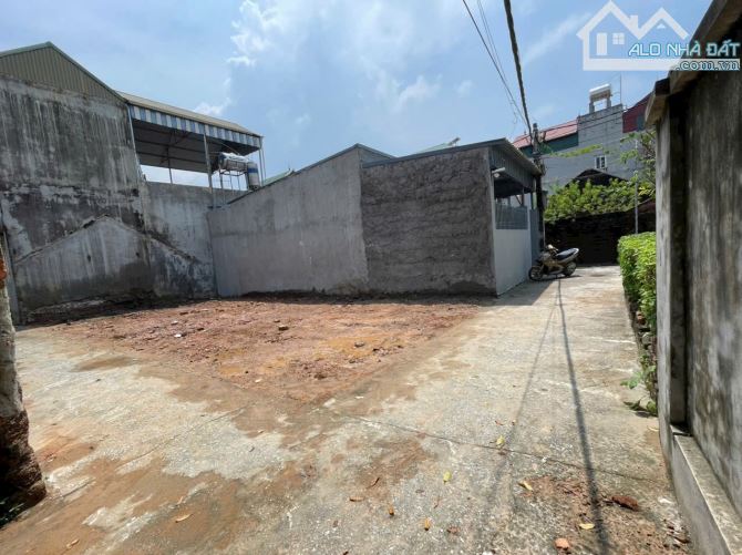 Bán đất thổ cư tại Quảng Bị, 80m, lô góc, giá 2.x tỷ.