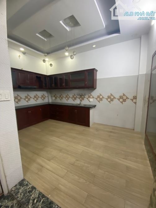 🏡 Mặt tiền Quận 10 – gần chợ thuốc tây – nhà nở hậu tài lộc Mã căn: NTK-25.8-617