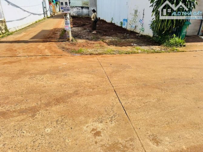💥💥 Bán đất 2 mặt tiền hẻm 327 Ymoan