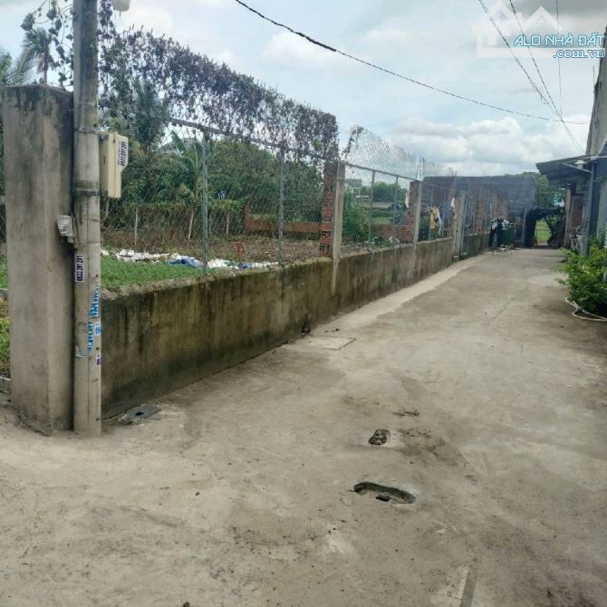 Có 4 lô đất liền kề giá quá trời đẹp. Đỗ Văn Dậy, Tân Hiệp. Gần trường Cao đẳng Bách Nghệ