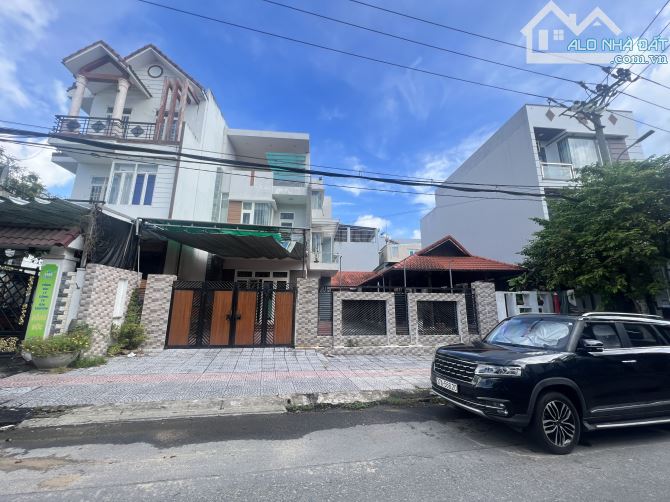 BÁN ĐẤT TẶNG NHÀ VƯỜN_DT 360M2_CẠNH ĐƯỜNG BÙI TÁ HÁN 100M_NGUYỄN ĐÌNH CHIỂU_ĐOÀN KHUÊ